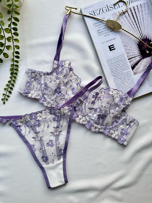 Mor Beyaz Çiçekli Balenli Balkonet Sütyen Takımı