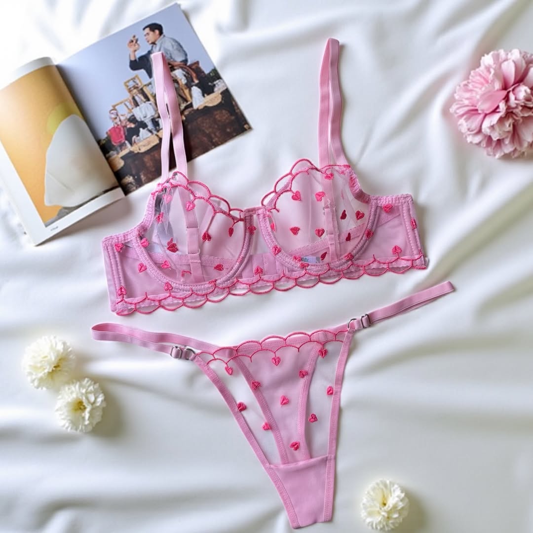 Pembe Kalpli Dantelli Balenli Balkonet Sütyen Takımı