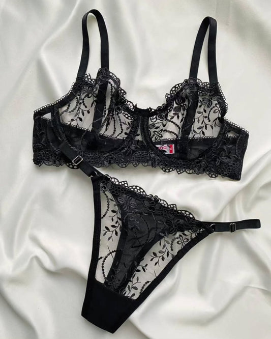 Siyah Çiçekli Dantelli Balenli Balkonet Sütyen Takımı M2
