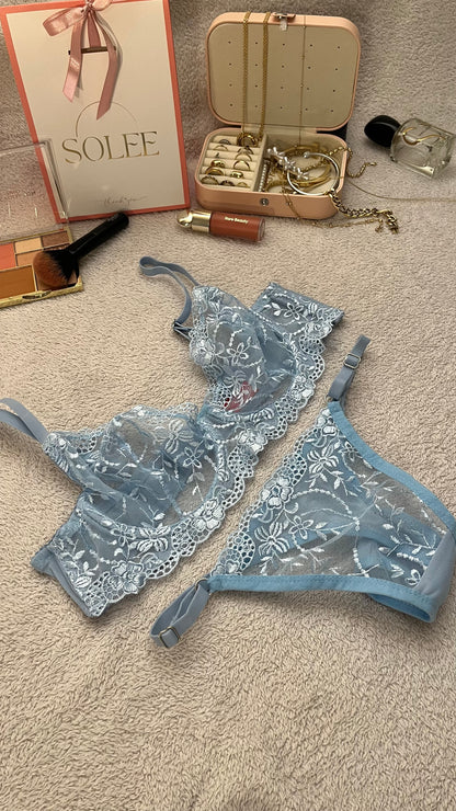 Açık Mavi Çiçekli Dantelli Balenli Balkonet Sütyen Takımı