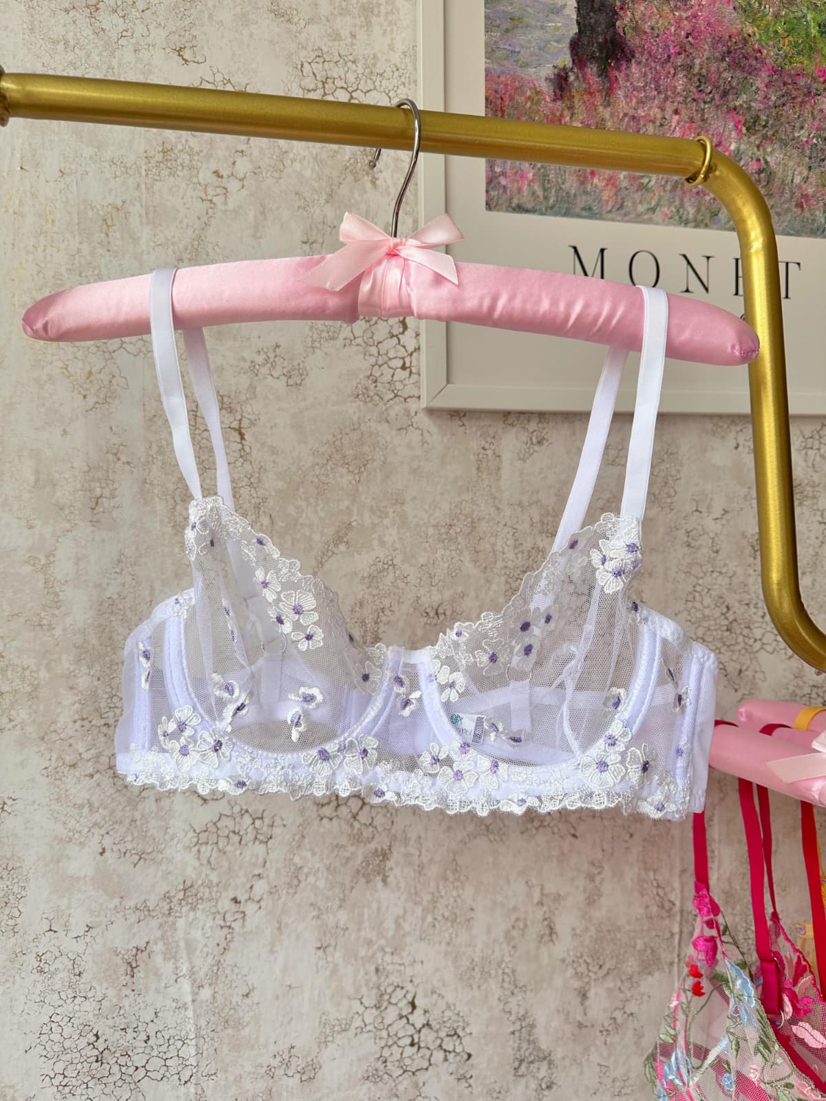 Beyaz Mor Çiçekli Dantelli Balenli Balkonet Sütyen Takımı