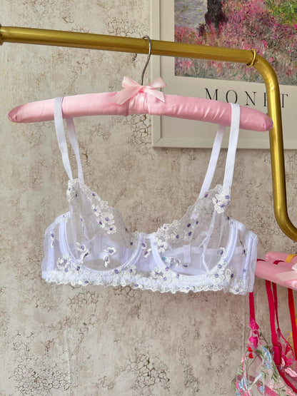 Beyaz Mor Çiçekli Dantelli Balenli Balkonet Sütyen Takımı