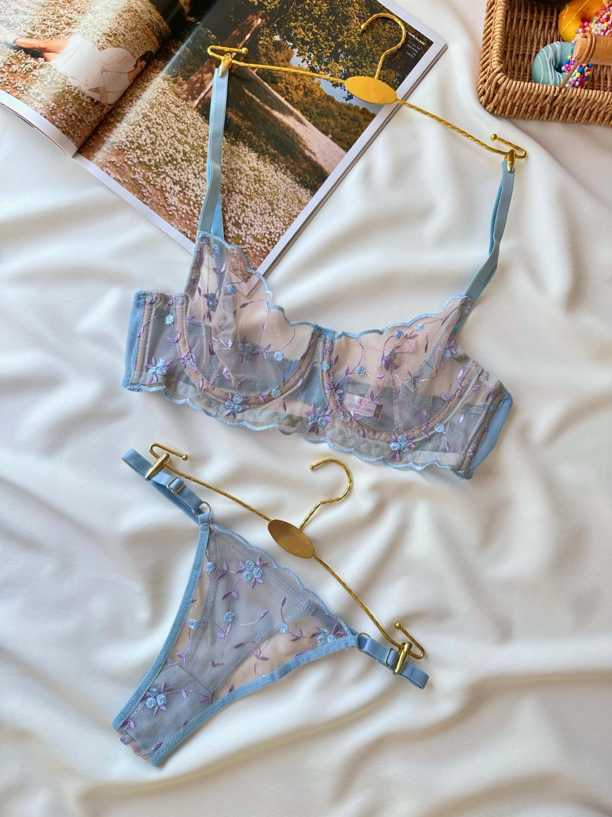 Açık Mavi Çiçekli  Dantelli Balenli Balkonet Sütyen Takımı