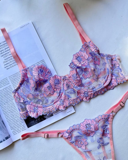 Açık Pembe Çiçekli Balenli Balkonet Sütyen Takımı