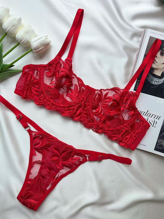 Kırmızı Yaprak Dantelli Balenli Balkonet Sütyen Takımı