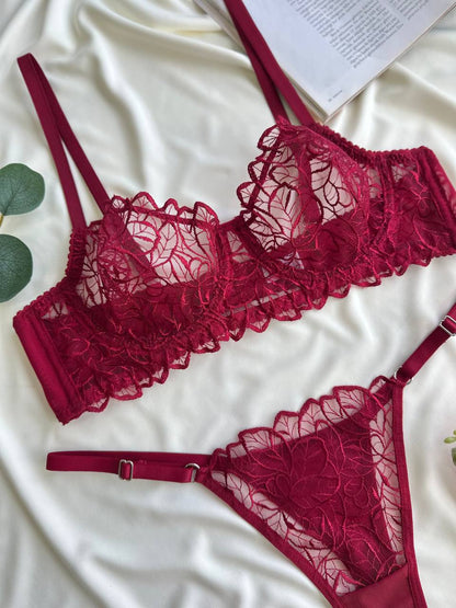 Bordo Yaprak Dantelli Balenli Balkonet Sütyen Takımı