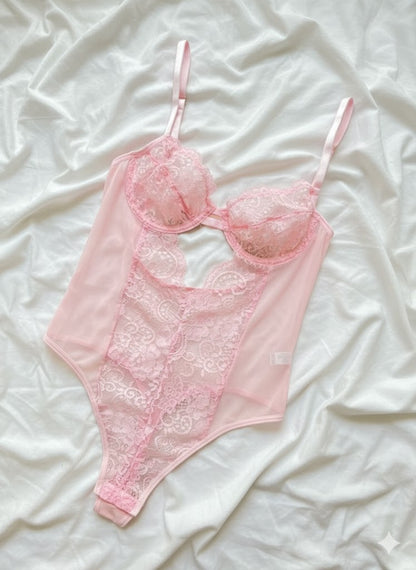 Pembe Dantelli Balenli Balkonet Bodysuit